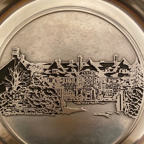 Fairfield University Pewtarex Commemorative Plate - Picture 4 of 15